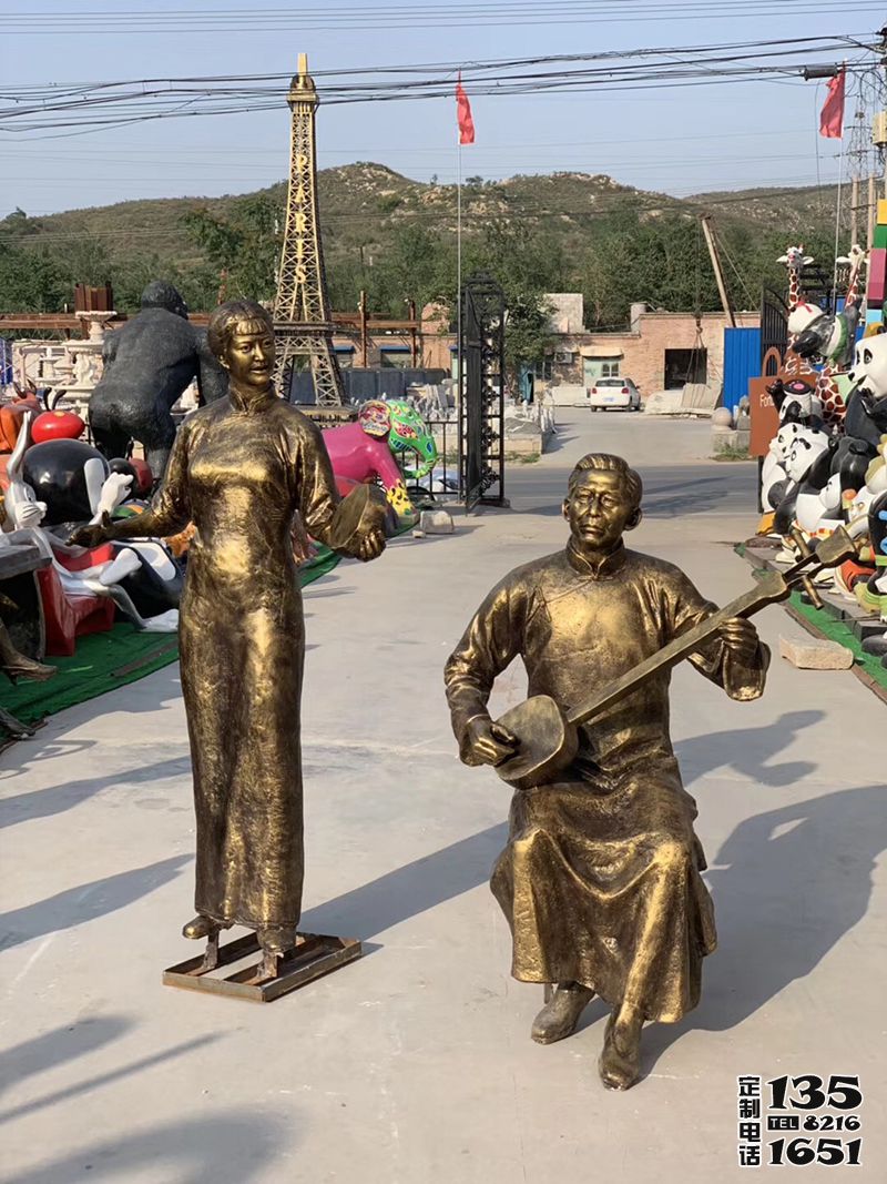 玻璃钢仿铜民俗音乐弹唱人物雕塑